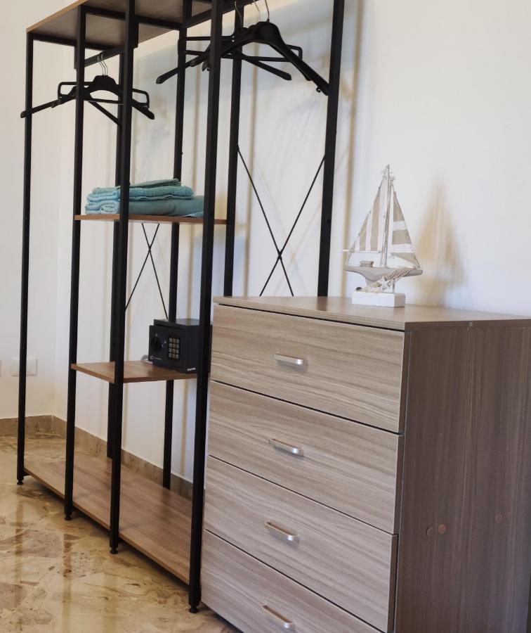 Amuni Rooms And Suite Lt باليرمو المظهر الخارجي الصورة