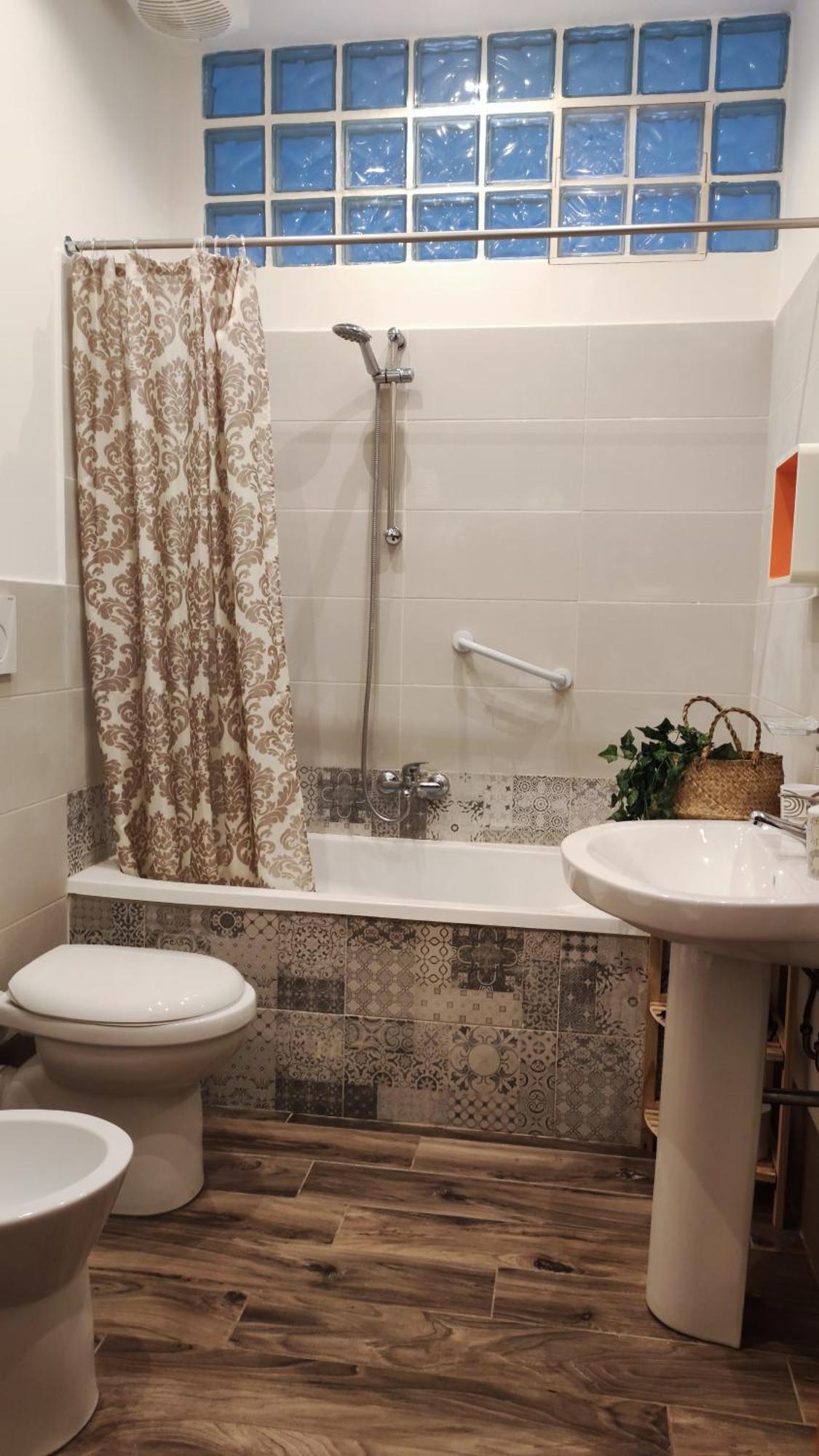 Amuni Rooms And Suite Lt باليرمو المظهر الخارجي الصورة